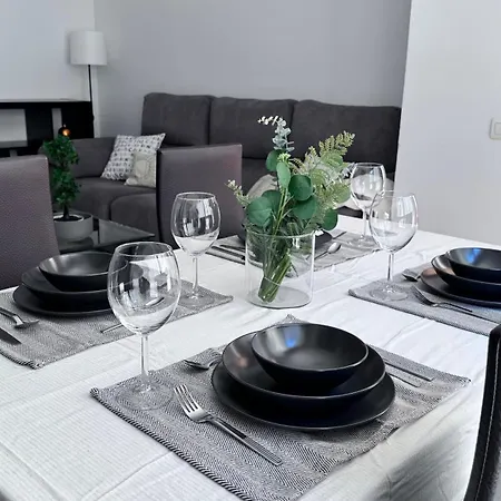Aleda Puerto Playa - Parking Y Piscina Gratis Apartment Malaga