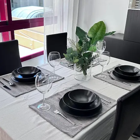Aleda Puerto Playa - Parking Y Piscina Gratis * Malaga